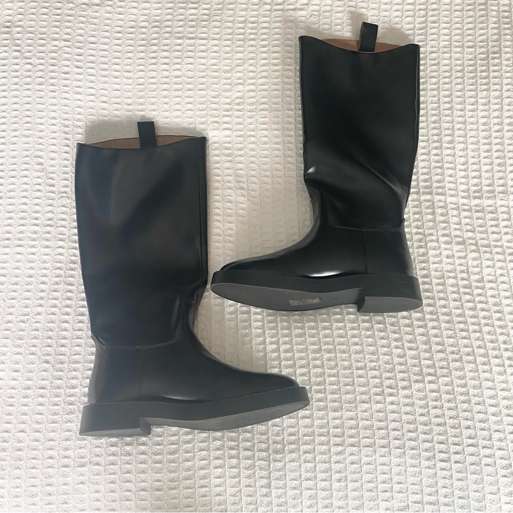 H&M black faux leather boots size 8